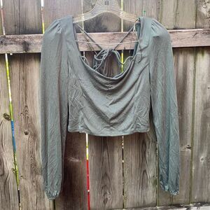 Urban Romantics Crop top sz. L